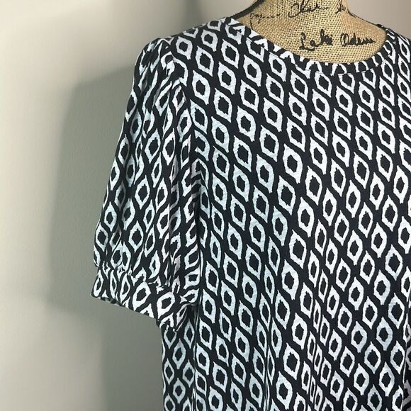 Chicos short sleeve top - Picture 2 of 7